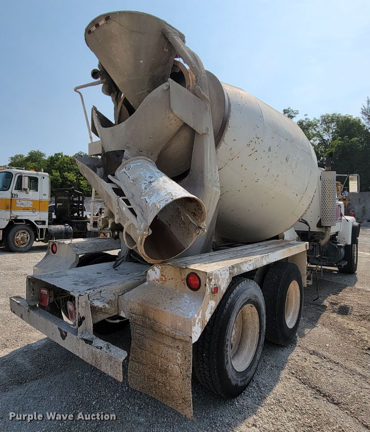 image for item KD9391 1994 Ford LT8000  ready mix truck