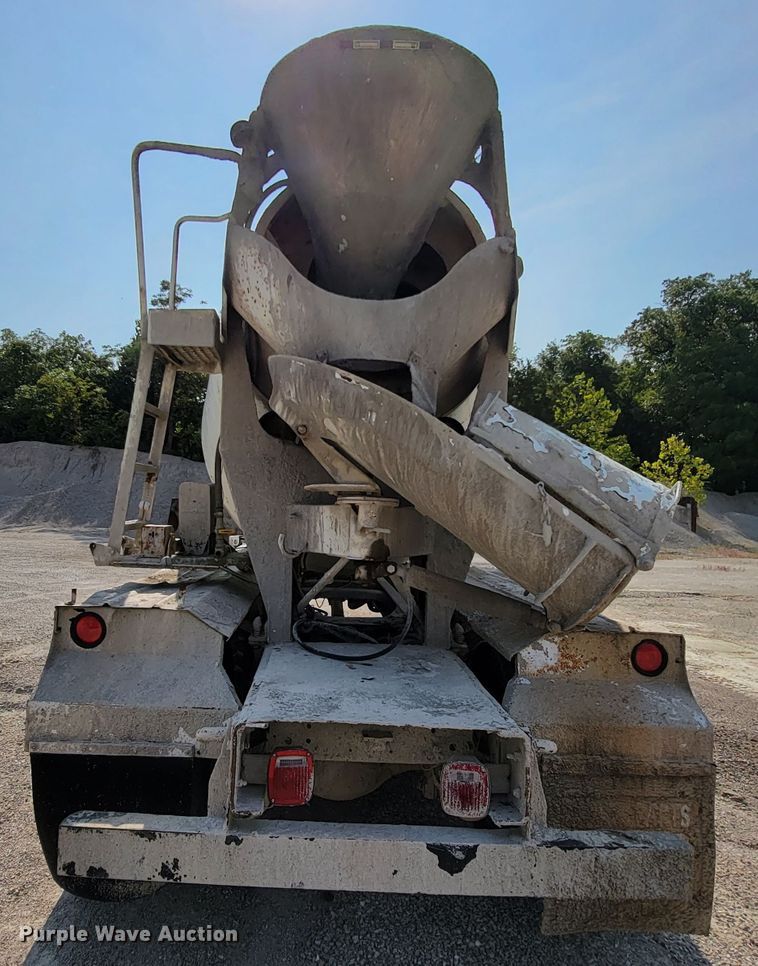 image for item KD9391 1994 Ford LT8000  ready mix truck