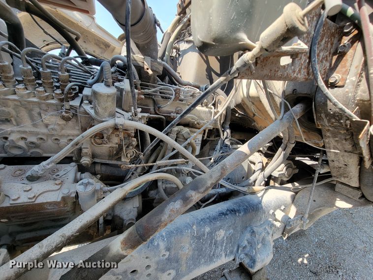 image for item KD9391 1994 Ford LT8000  ready mix truck