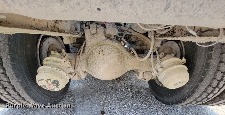 image for item KD9391 1994 Ford LT8000  ready mix truck