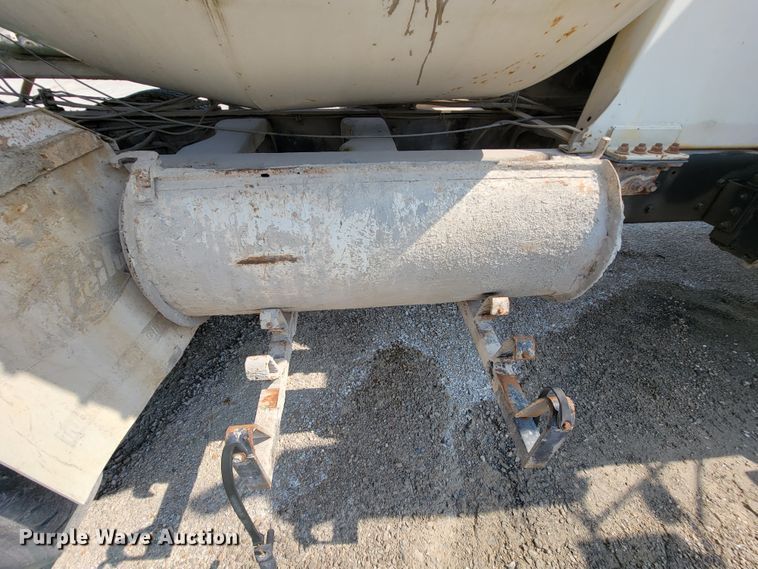 image for item KD9391 1994 Ford LT8000  ready mix truck