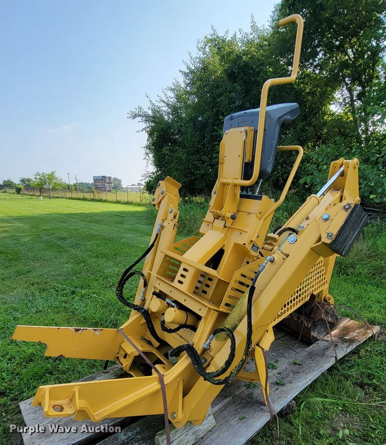 image for item KD9401 2013 Vermeer B1250  backhoe