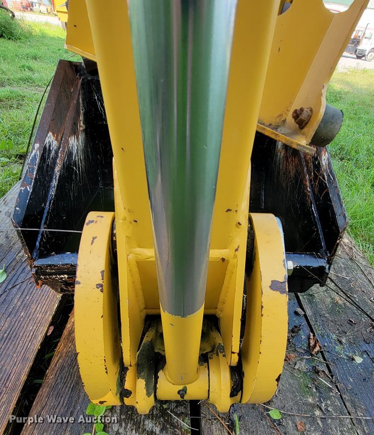 image for item KD9401 2013 Vermeer B1250  backhoe