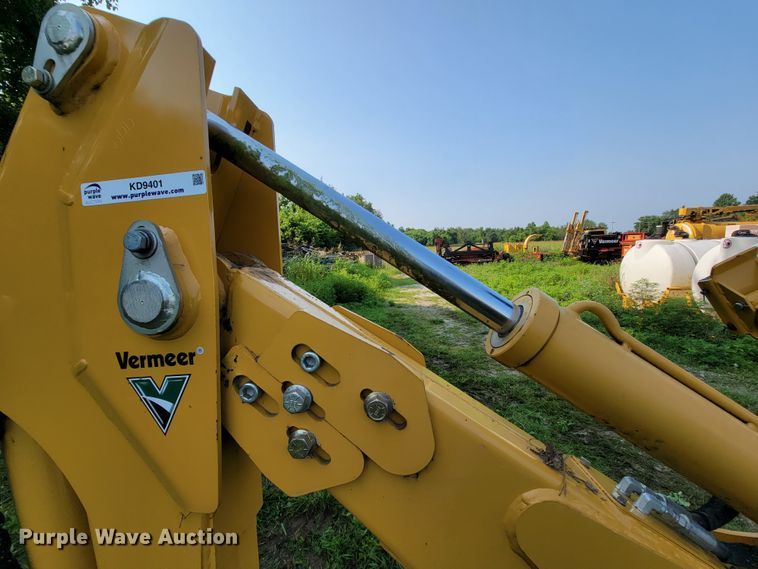 image for item KD9401 2013 Vermeer B1250  backhoe
