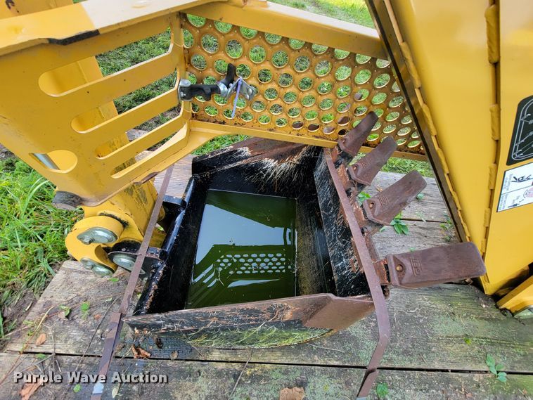 image for item KD9401 2013 Vermeer B1250  backhoe