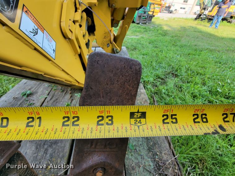 image for item KD9401 2013 Vermeer B1250  backhoe