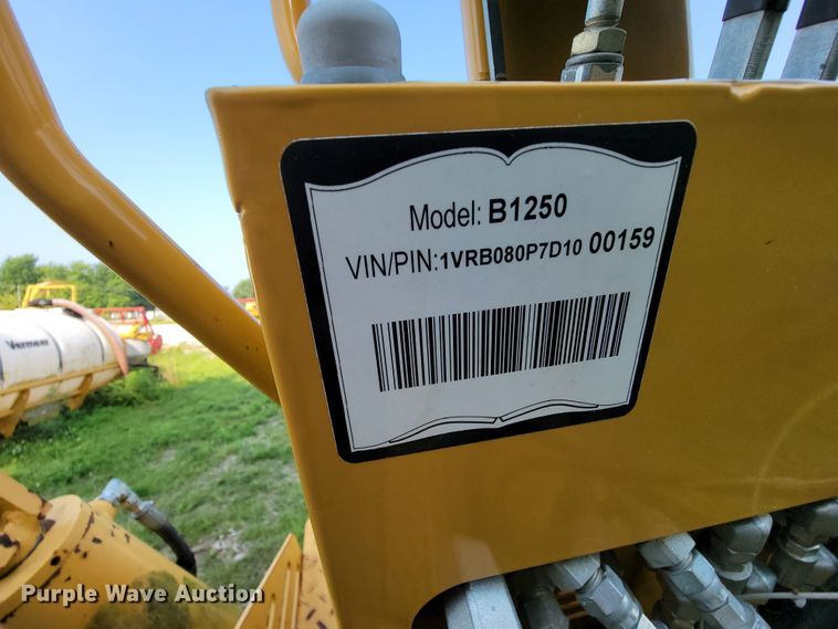 image for item KD9401 2013 Vermeer B1250  backhoe