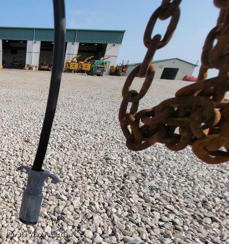 image for item KD9402 2010 Vermeer BC1000XL  wood chipper