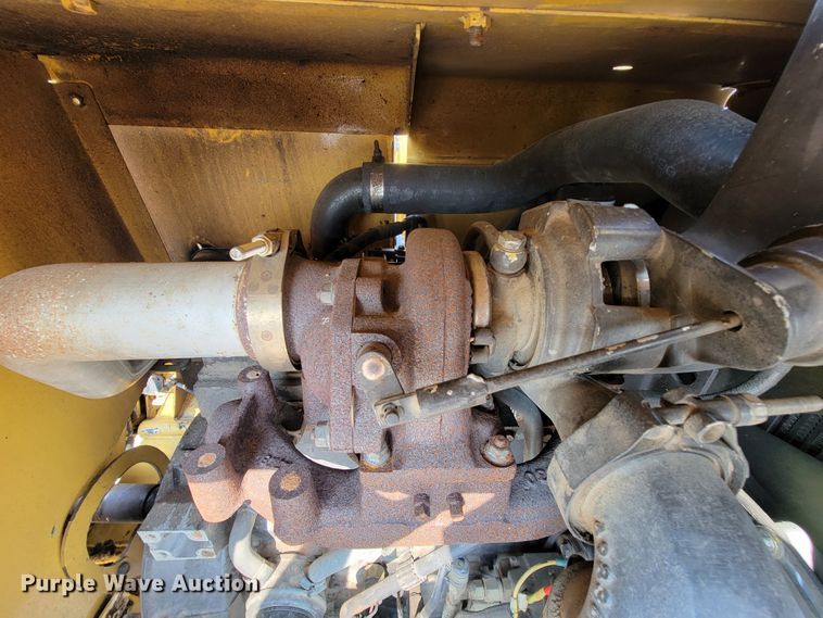 image for item KD9402 2010 Vermeer BC1000XL  wood chipper