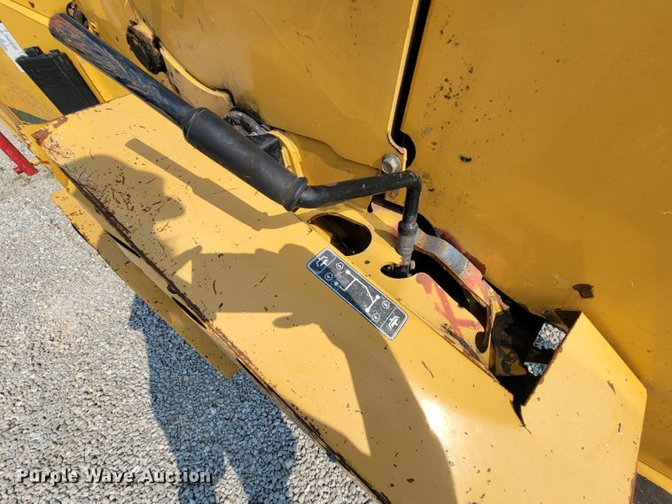 image for item KD9402 2010 Vermeer BC1000XL  wood chipper