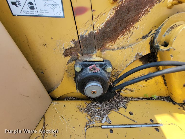 image for item KD9403 2008 Vermeer BC1000XL  wood chipper