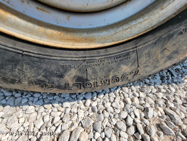 image for item KD9403 2008 Vermeer BC1000XL  wood chipper