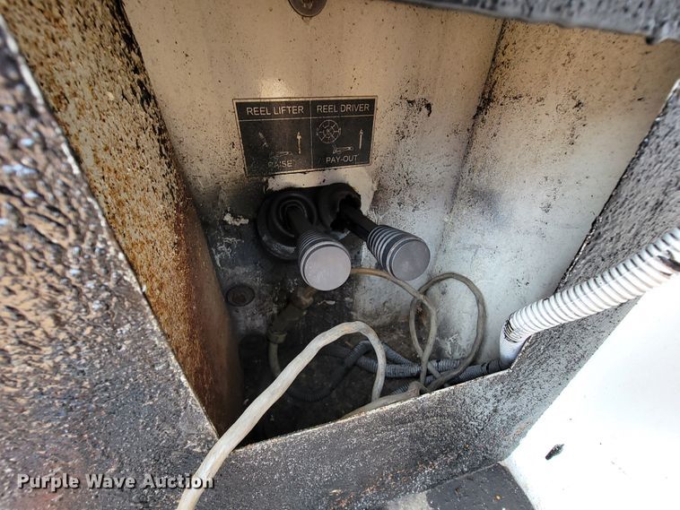 image for item KD9406 2009 International Dura Star 4300  bucket truck