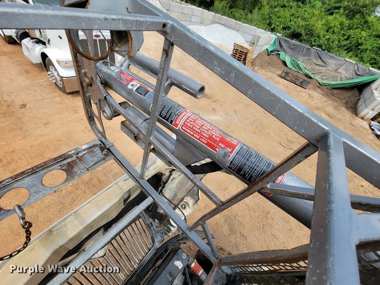 image for item KD9406 2009 International Dura Star 4300  bucket truck