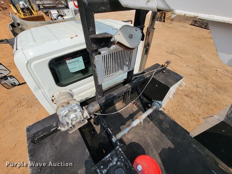 image for item KD9406 2009 International Dura Star 4300  bucket truck
