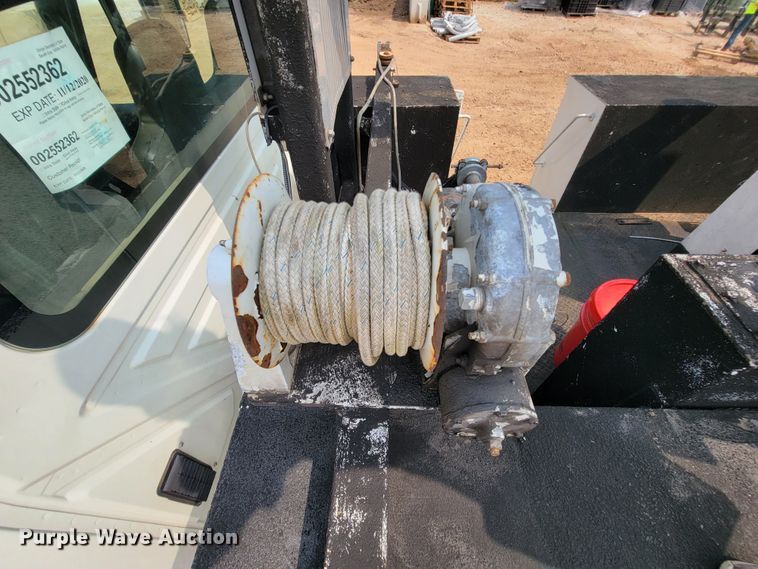 image for item KD9406 2009 International Dura Star 4300  bucket truck