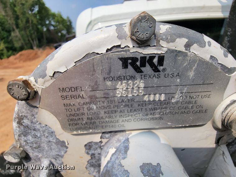 image for item KD9406 2009 International Dura Star 4300  bucket truck