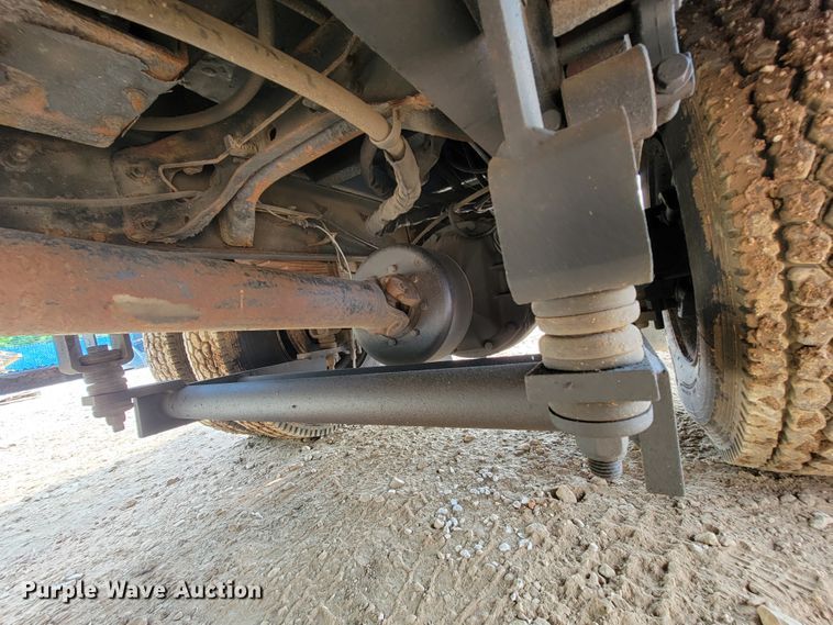 image for item KD9406 2009 International Dura Star 4300  bucket truck