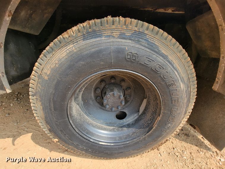 image for item KD9406 2009 International Dura Star 4300  bucket truck