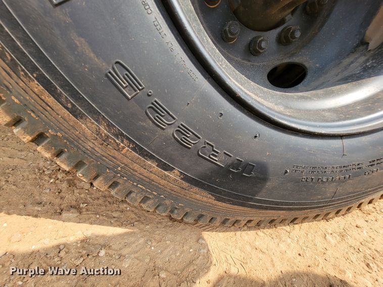 image for item KD9406 2009 International Dura Star 4300  bucket truck