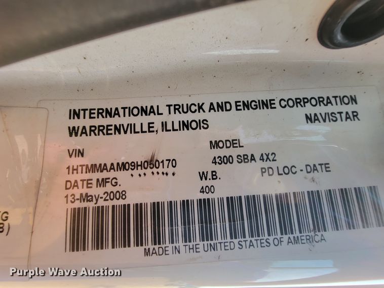 image for item KD9406 2009 International Dura Star 4300  bucket truck