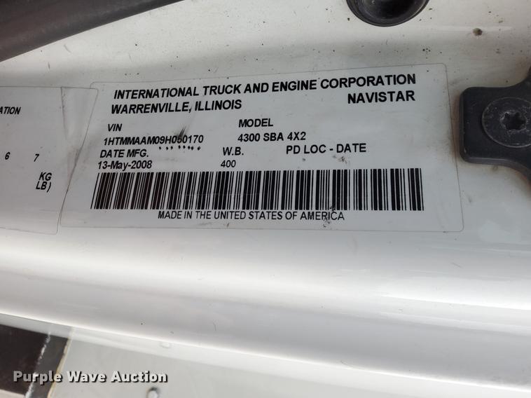 image for item KD9406 2009 International Dura Star 4300  bucket truck