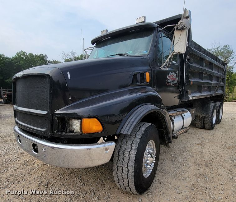 image for item KD9409 2000 Sterling LT9500  dump truck