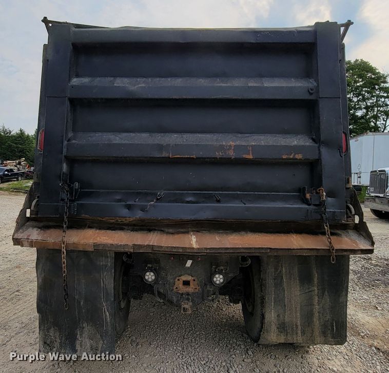 image for item KD9409 2000 Sterling LT9500  dump truck