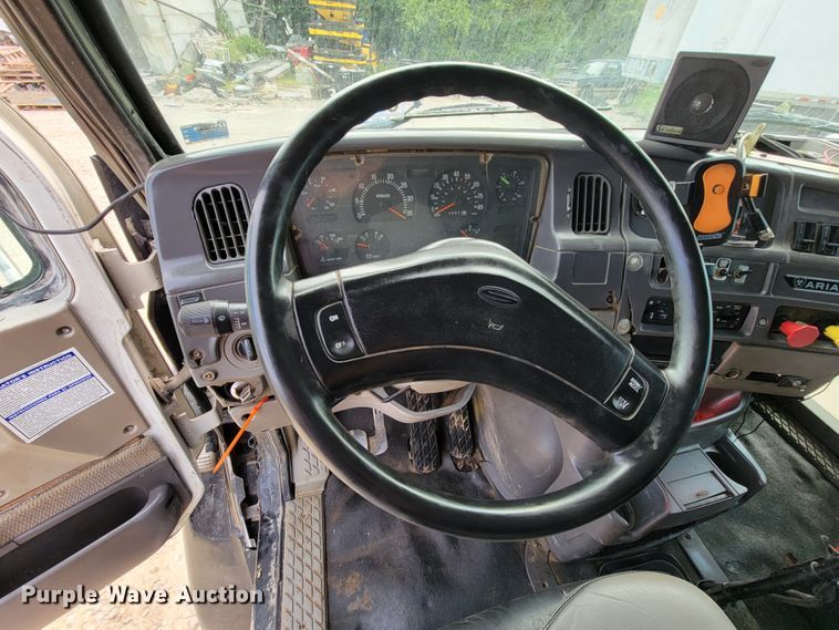 image for item KD9409 2000 Sterling LT9500  dump truck