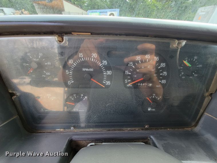 image for item KD9409 2000 Sterling LT9500  dump truck