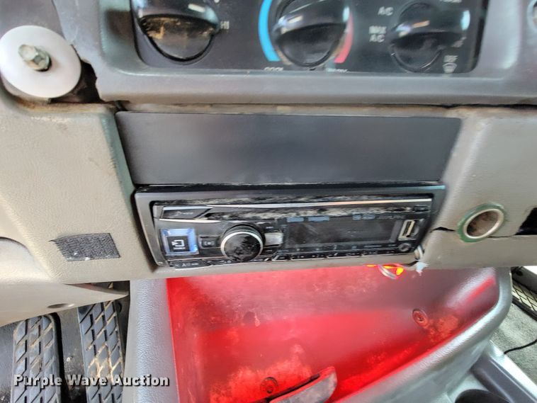 image for item KD9409 2000 Sterling LT9500  dump truck