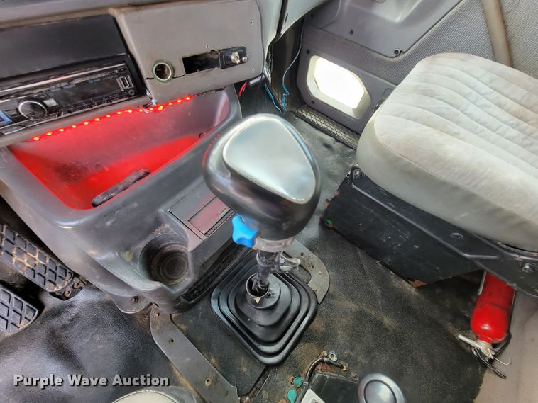 image for item KD9409 2000 Sterling LT9500  dump truck