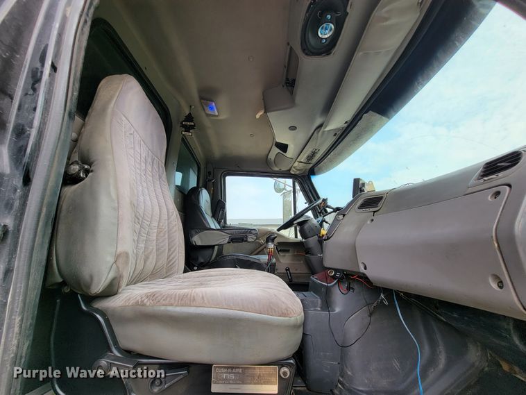 image for item KD9409 2000 Sterling LT9500  dump truck