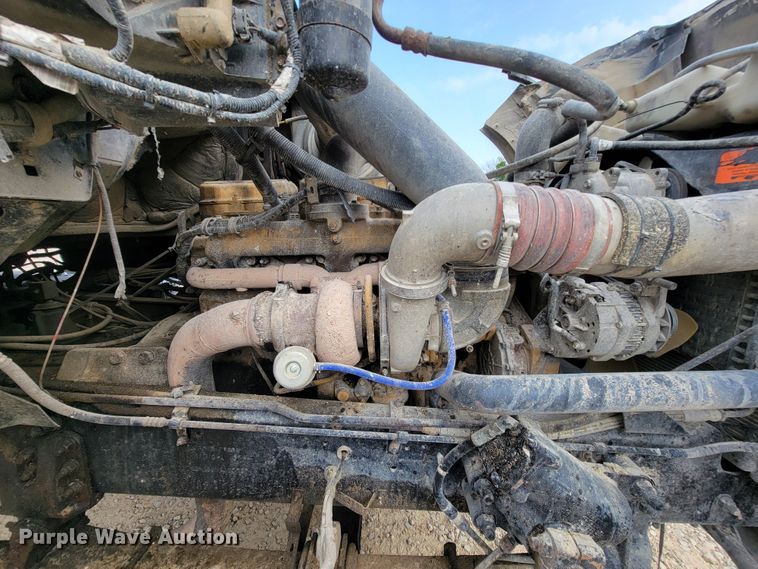 image for item KD9409 2000 Sterling LT9500  dump truck