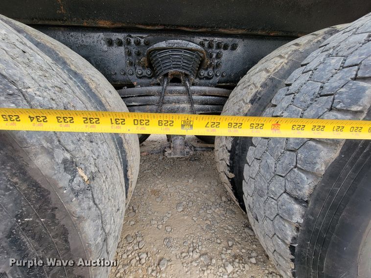 image for item KD9409 2000 Sterling LT9500  dump truck