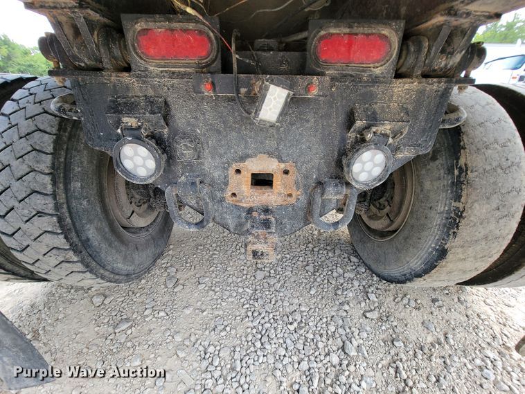 image for item KD9409 2000 Sterling LT9500  dump truck