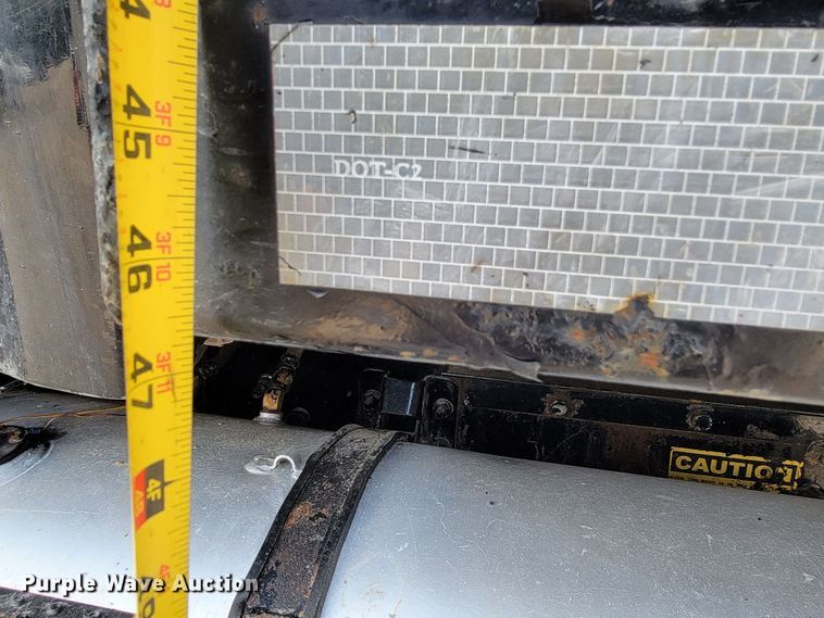 image for item KD9409 2000 Sterling LT9500  dump truck