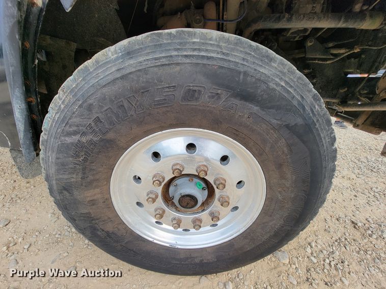 image for item KD9409 2000 Sterling LT9500  dump truck