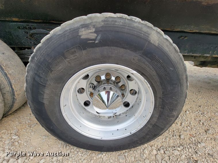 image for item KD9409 2000 Sterling LT9500  dump truck