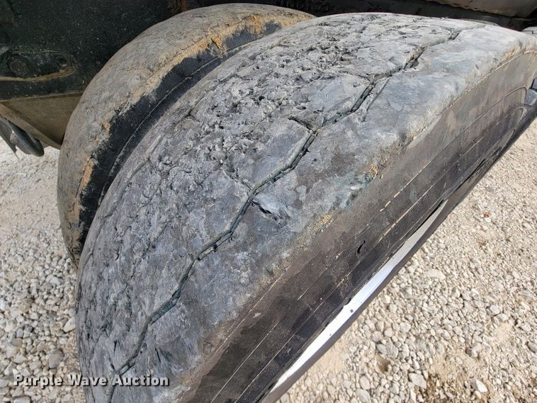 image for item KD9409 2000 Sterling LT9500  dump truck