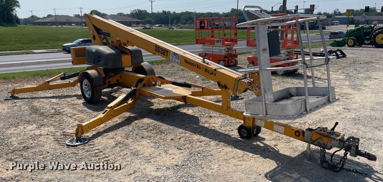 image for item KK9539 2013 Haulotte 3632T  boom lift