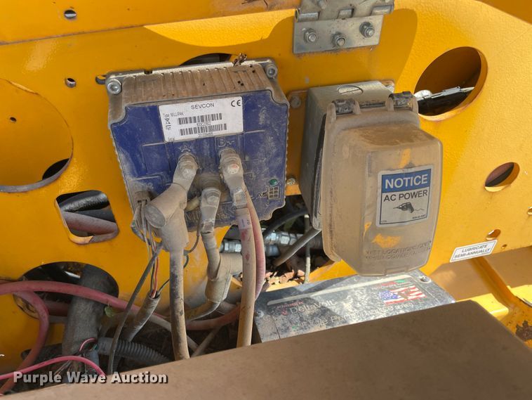 image for item KK9539 2013 Haulotte 3632T  boom lift