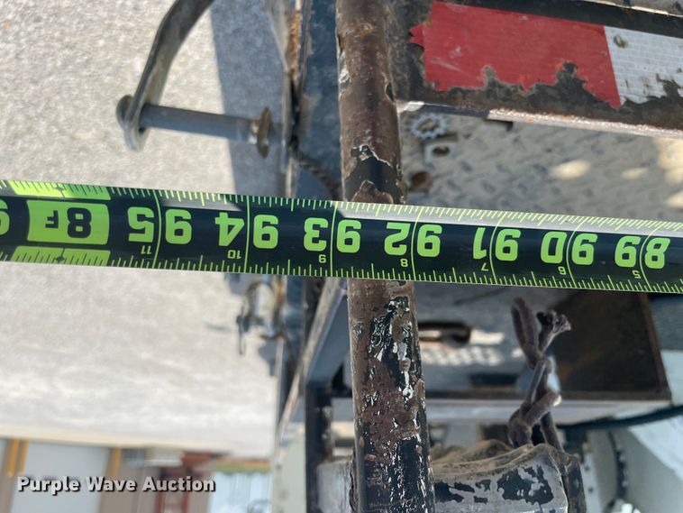 image for item KK9543 2009 International 4300  digger derrick truck