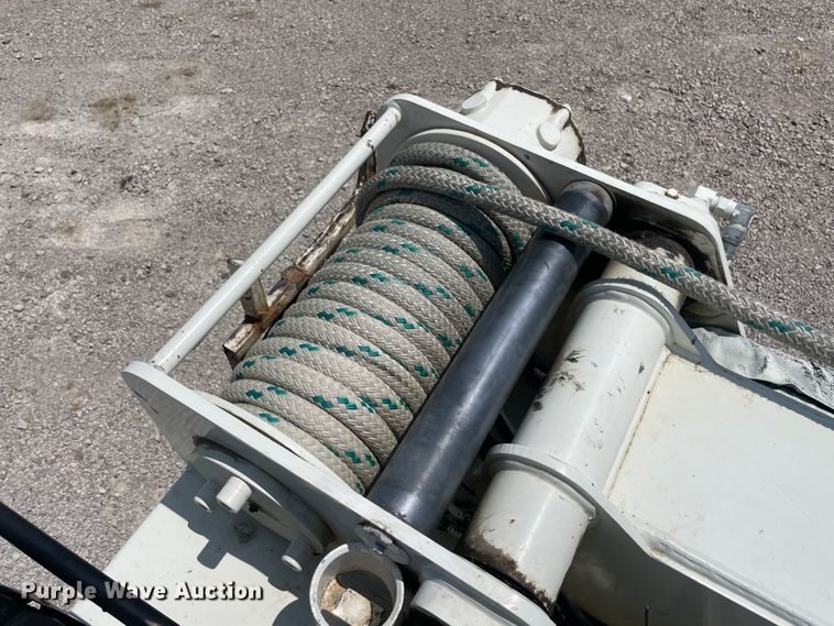 image for item KK9543 2009 International 4300  digger derrick truck