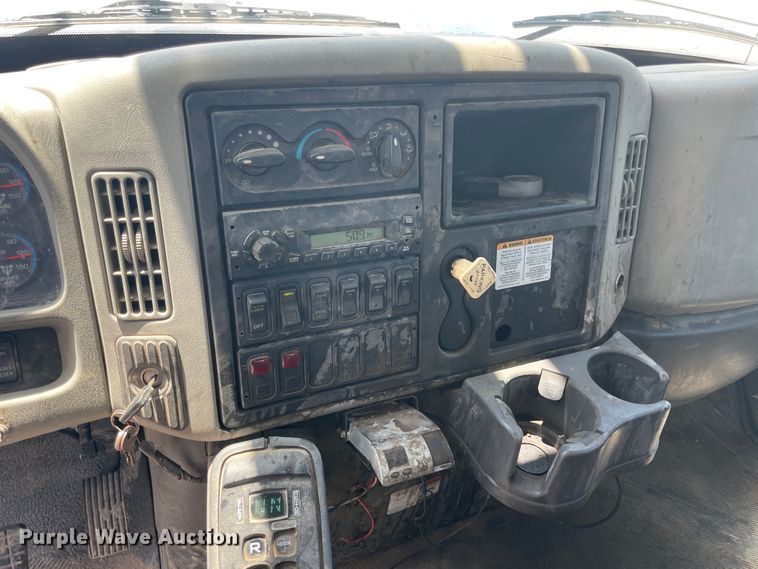 image for item KK9543 2009 International 4300  digger derrick truck