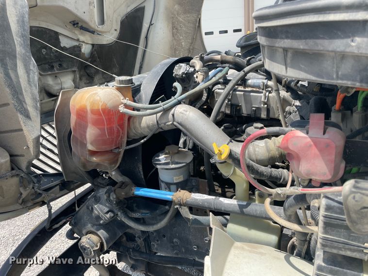 image for item KK9543 2009 International 4300  digger derrick truck