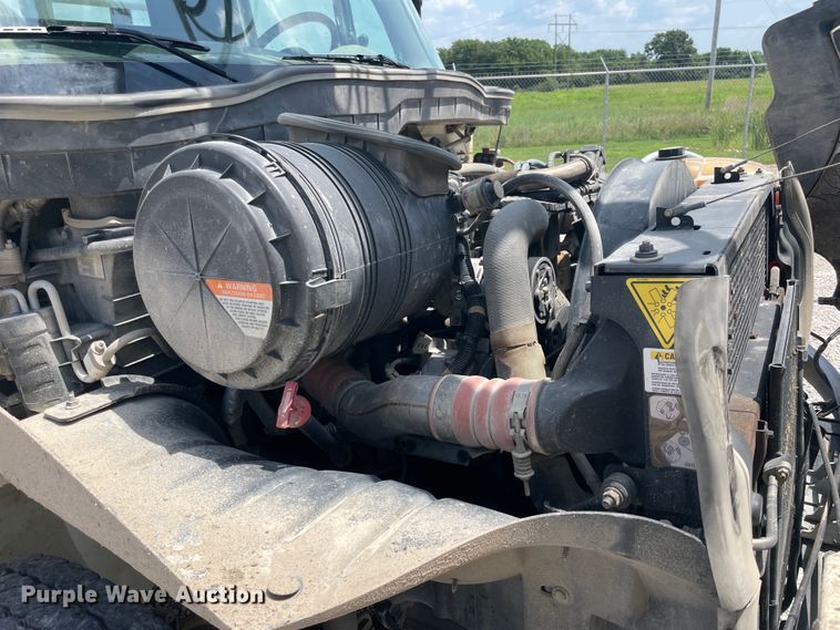 image for item KK9543 2009 International 4300  digger derrick truck