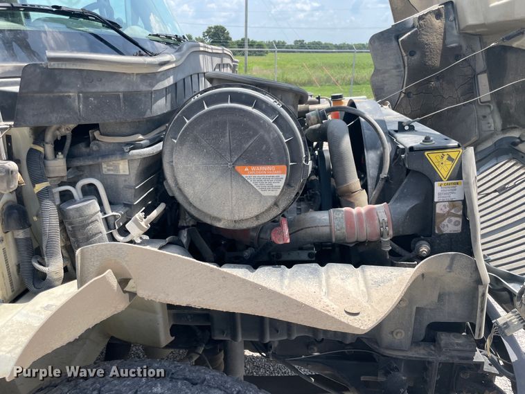 image for item KK9543 2009 International 4300  digger derrick truck