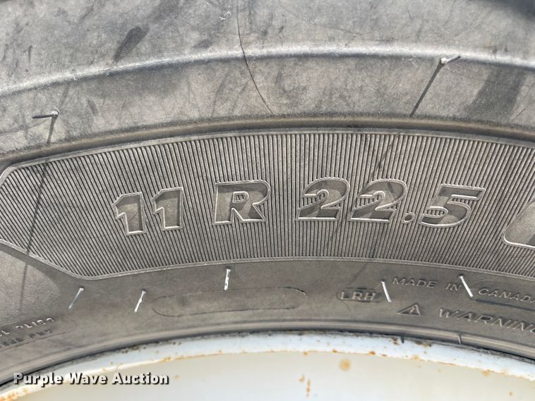 image for item KK9543 2009 International 4300  digger derrick truck