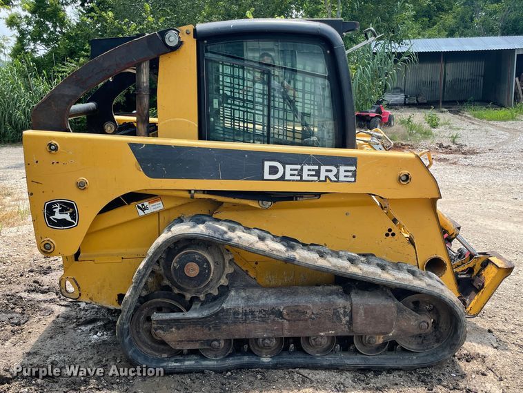image for item KK9566 2007 John Deere CT322  tracked skid steer loader